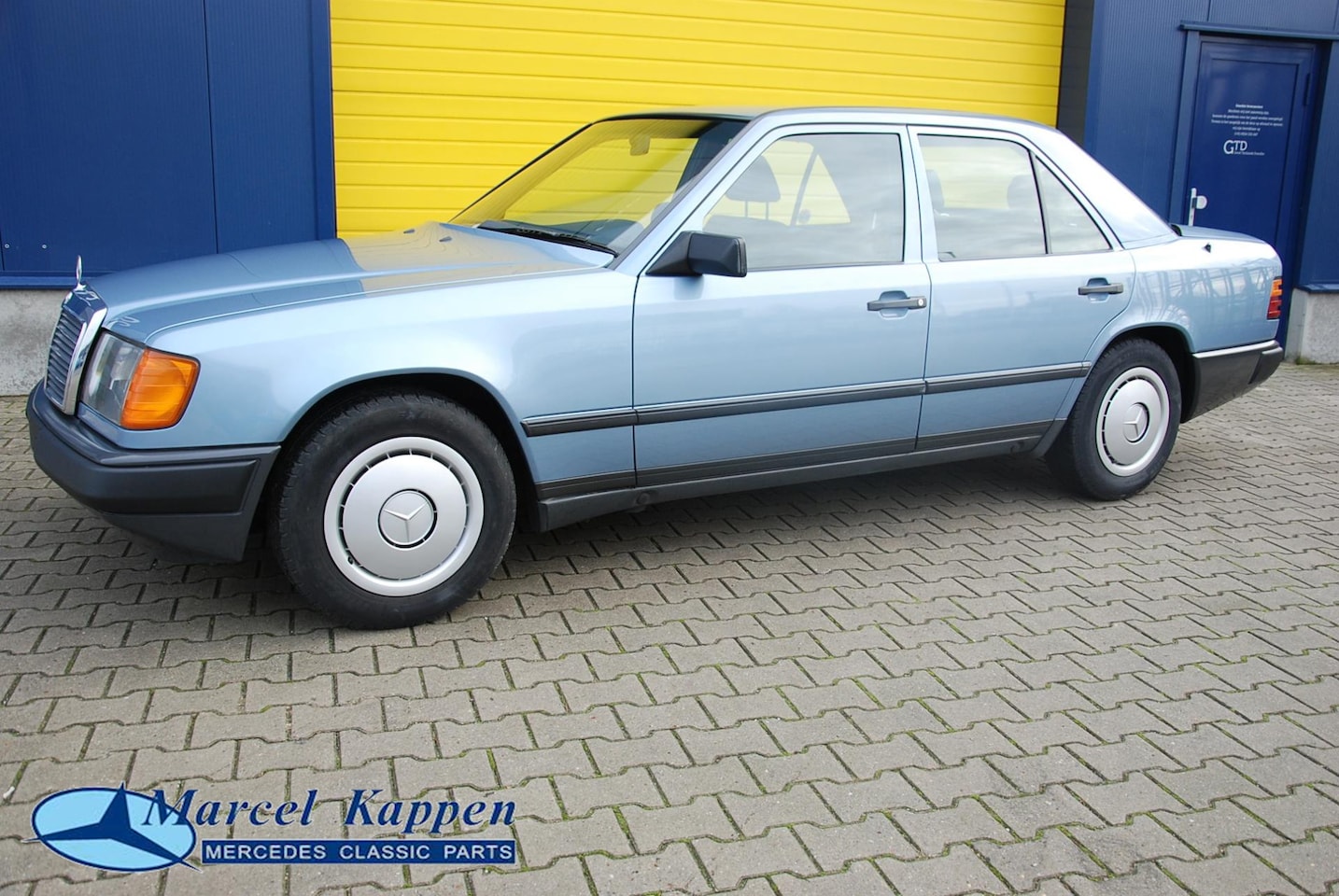 Mercedes-Benz 200-500 (W124) - 230 E 230 E - AutoWereld.nl