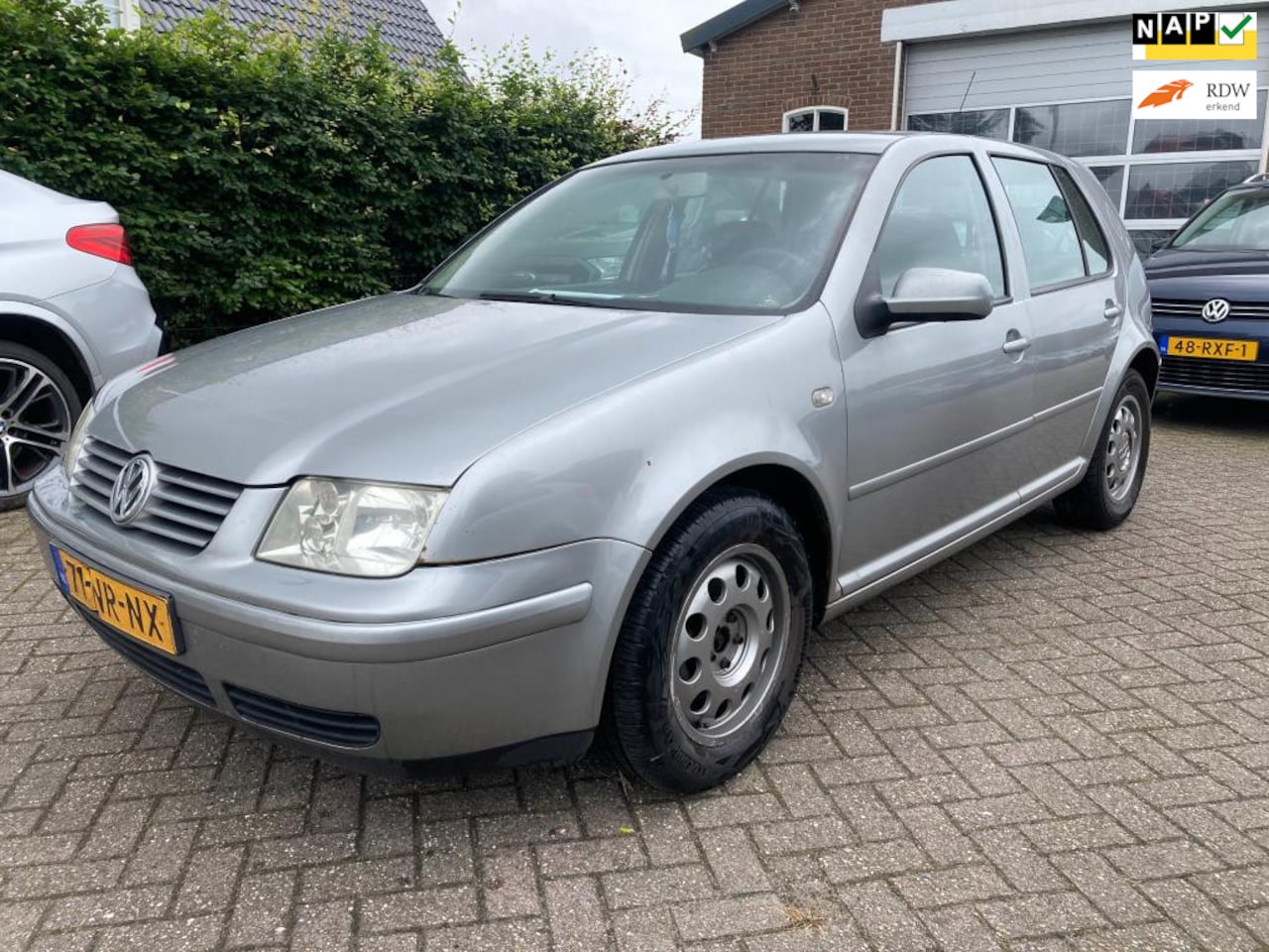 Volkswagen Golf - 1.6-16V Bj 2004 APK TOT 03-2025 Clima, Cruise, Inruil is mogelijk - AutoWereld.nl