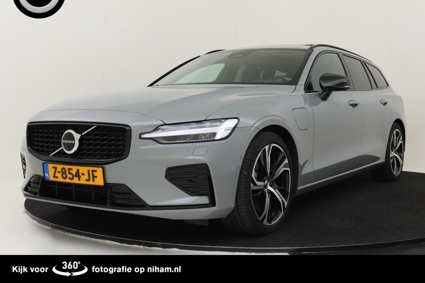 Volvo V60 - T6 RECHARGE AWD ULTIMATE DARK *FULL OPTIONS* -PANO.DAK|B&W-AUDIO|GEVENT.LEDER|MASSAGE|19"| - AutoWereld.nl