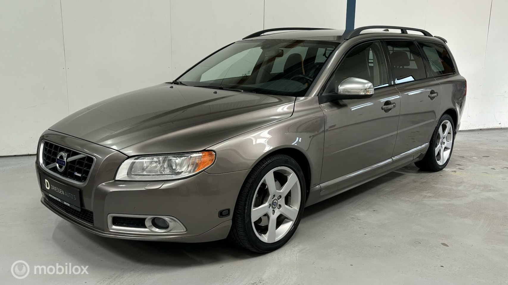 Volvo V70 - 2.5T R-Design AUTOMAAT / XENON - AutoWereld.nl