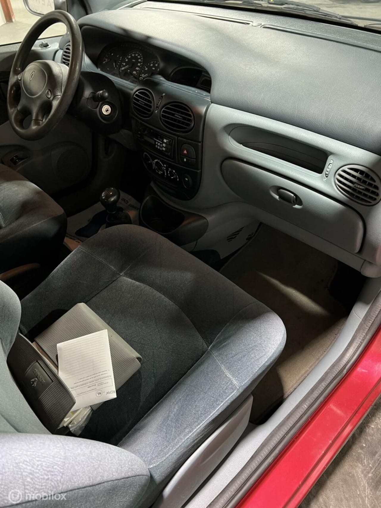 renault-megane-scenic-2-0-kaleido-airco.jpg