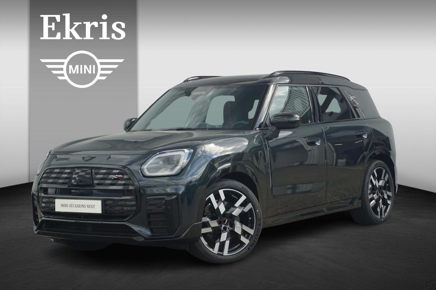 MINI Countryman - E John Cooper Works Panorama Dak / Harman Kardon / Comfort Acces / Elektrische Stoelen - AutoWereld.nl