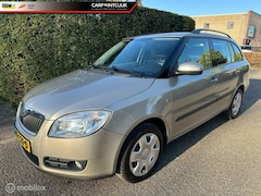 Skoda Fabia Combi - 1.6-16V Ambition Business Line