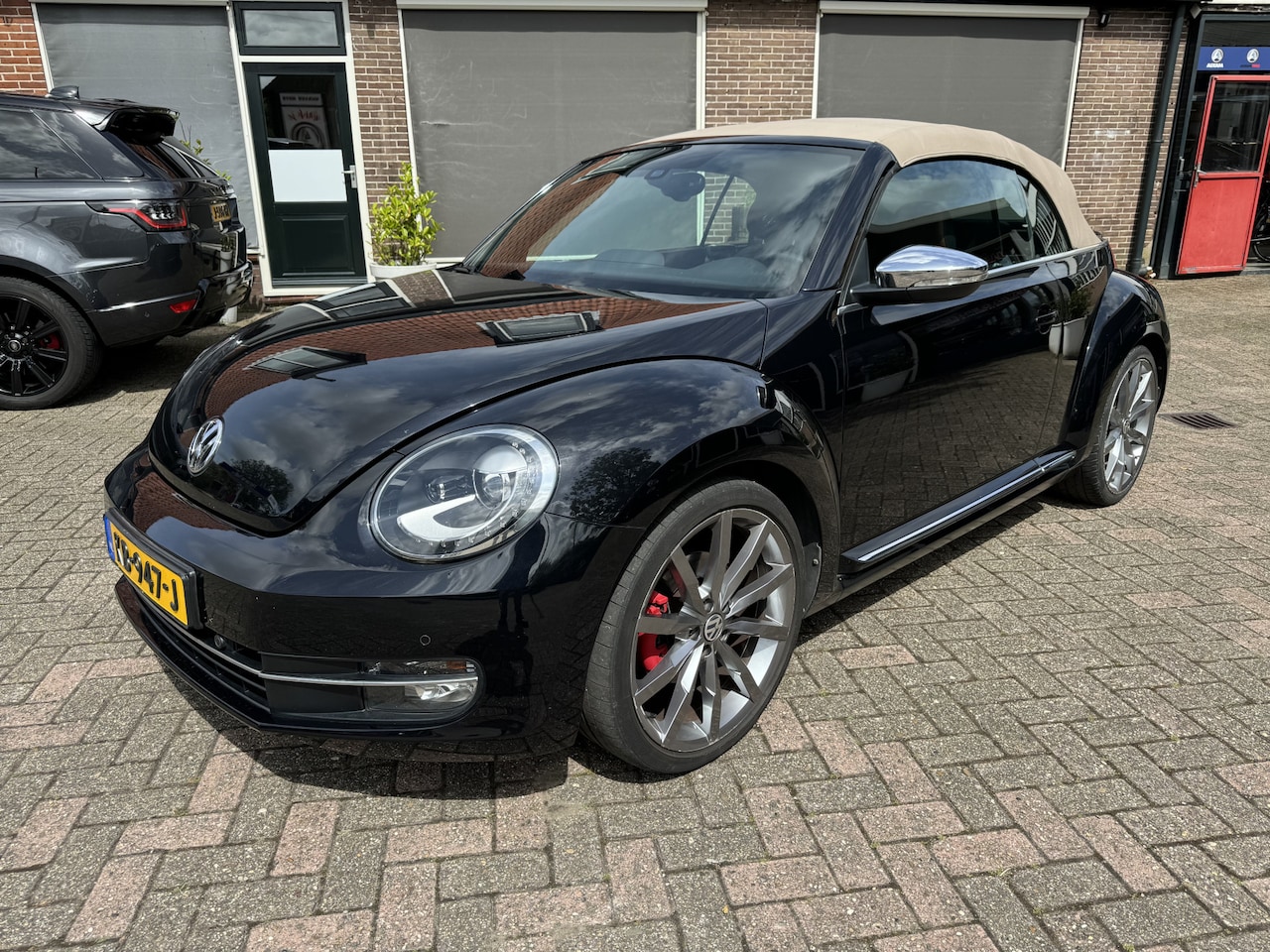 Volkswagen Beetle Cabriolet - 2.0 TSI Sport BlueMotion 2.0 TSI Sport BlueMotion - AutoWereld.nl