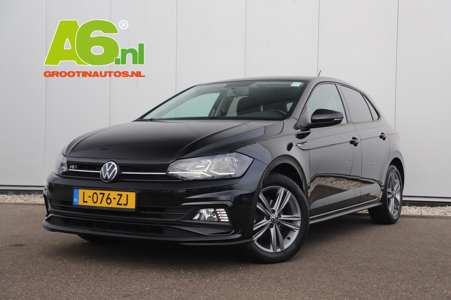 Volkswagen Polo - 1.0 TSI R-Line Edition 95PK Carplay Android Navigatie Camera Airco Adaptive Cruise LED 16 - AutoWereld.nl