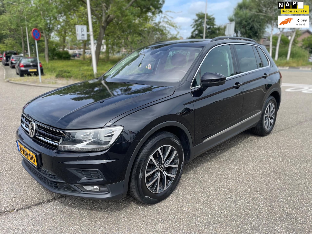 Volkswagen Tiguan - 2.0 TDI Highline / automaat / dealer.onderhouden...... - AutoWereld.nl