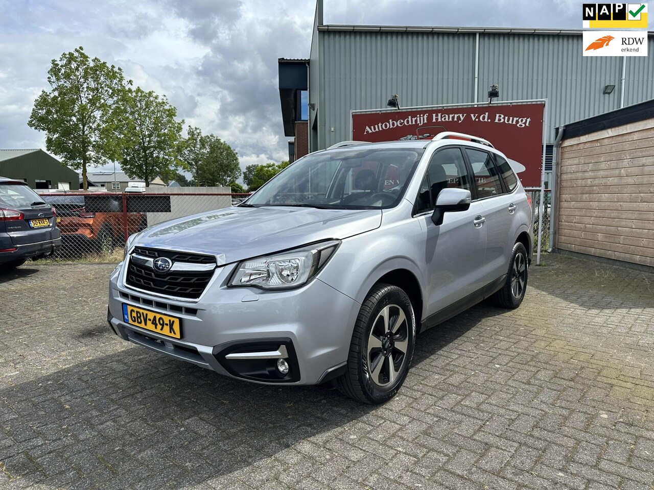 Subaru Forester - 2.0 Comfort AWD Automaat | Afn. Trekhaak | Camera - AutoWereld.nl