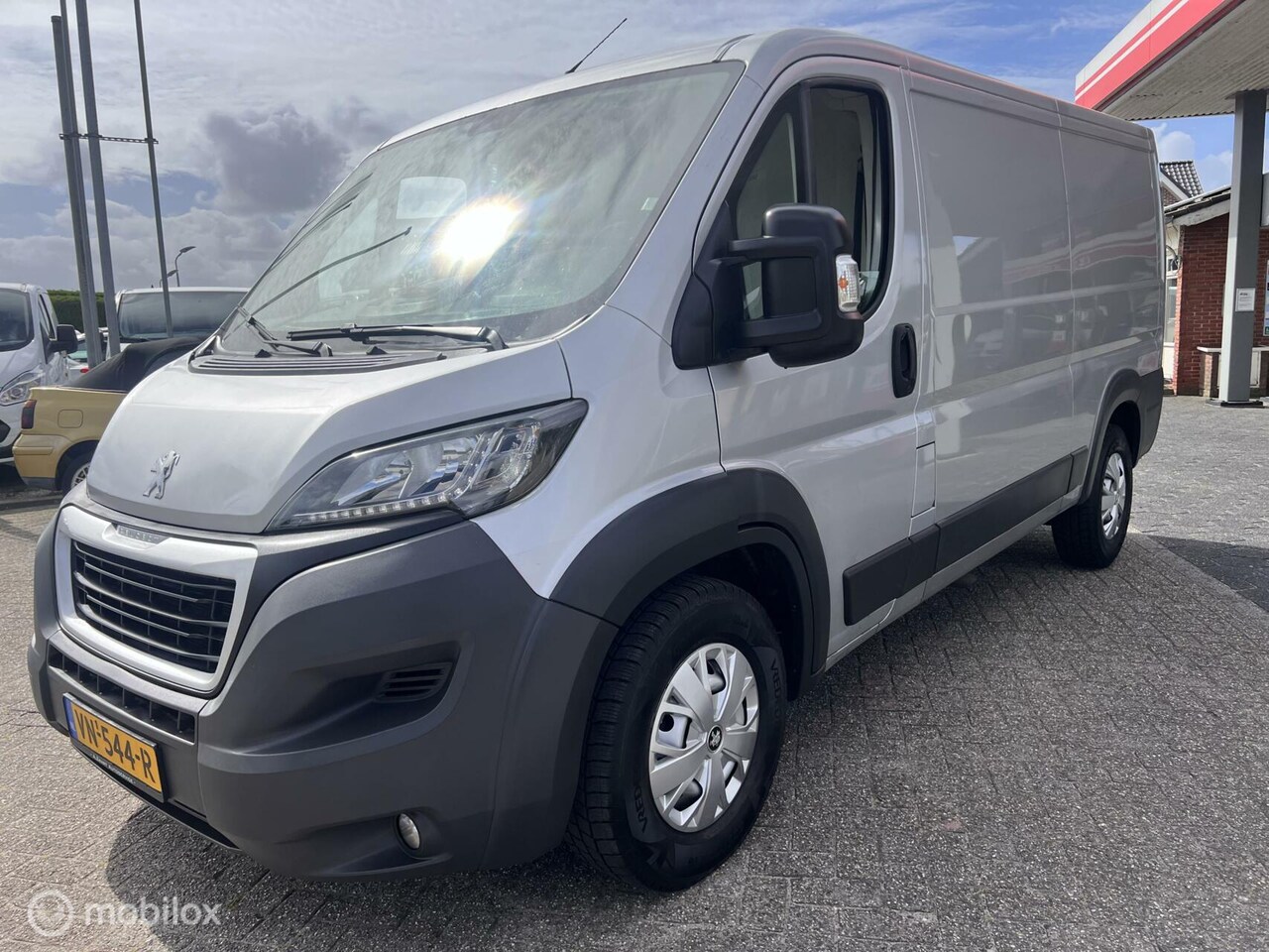 Peugeot Boxer - Bestel 435 2.2 HDI L2H1 XR - AutoWereld.nl