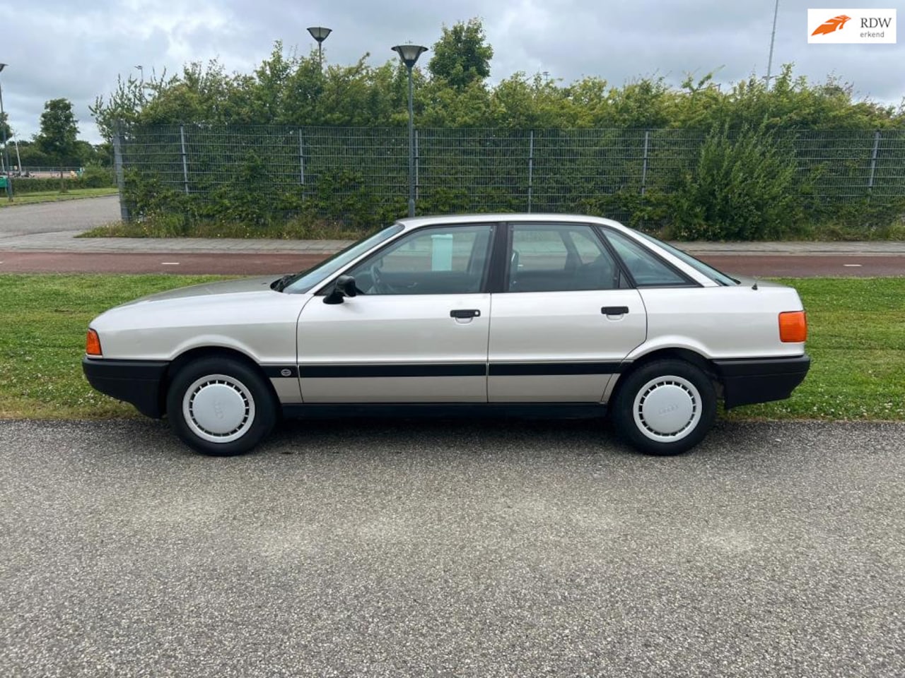 Audi 80 - 1.8 automaat - AutoWereld.nl