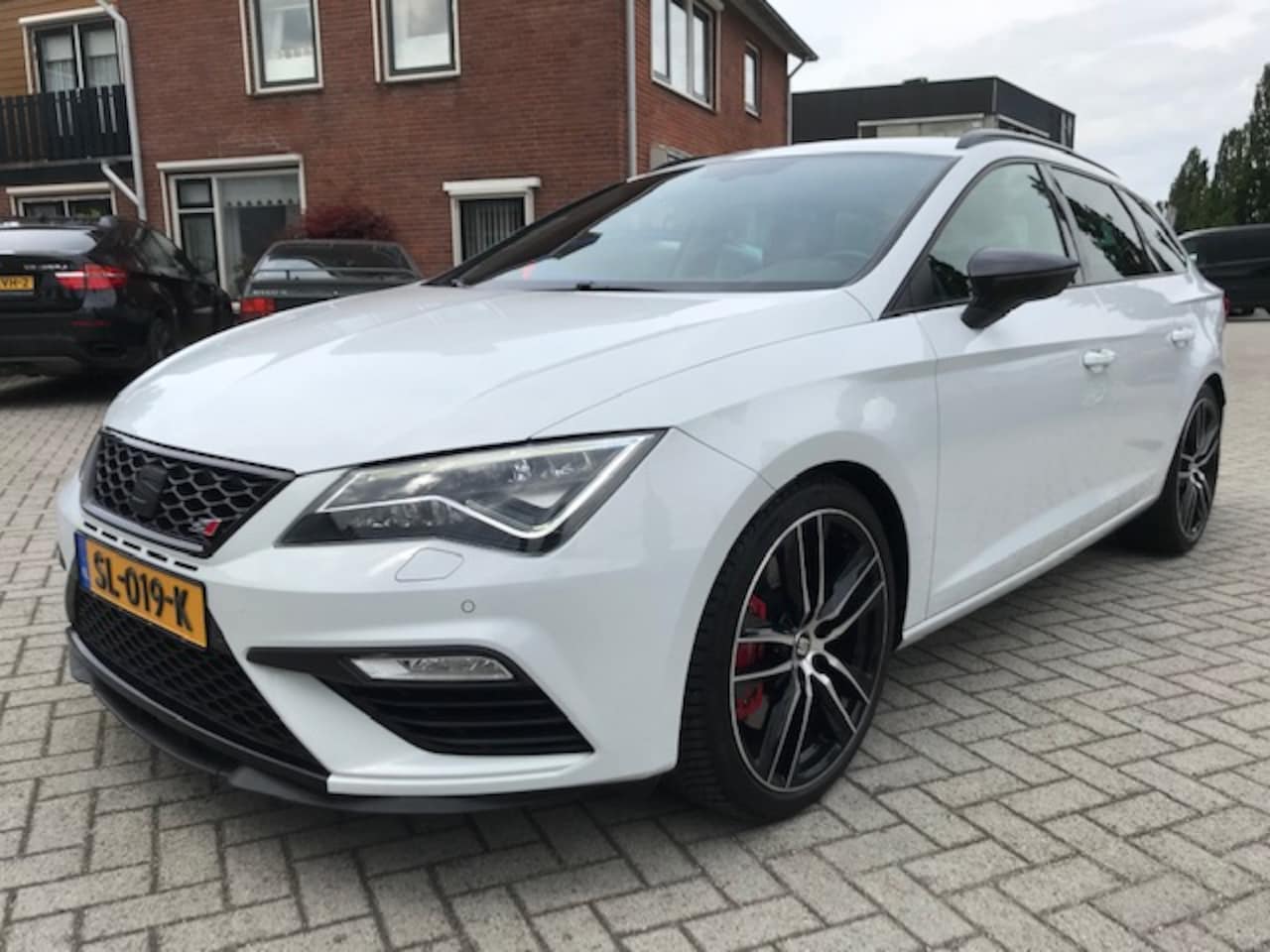 Seat Leon ST - 2.0 TSI CUPRA 300 PK | LED | CAMERA | EDS - AutoWereld.nl