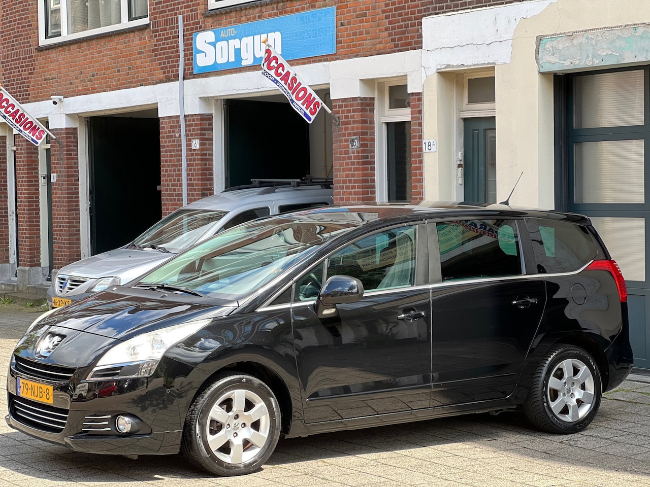 Peugeot 5008 - 1.6 VTi Blue Lease 7p.-nieuwe motor 68000 km rij klaar-airco - AutoWereld.nl