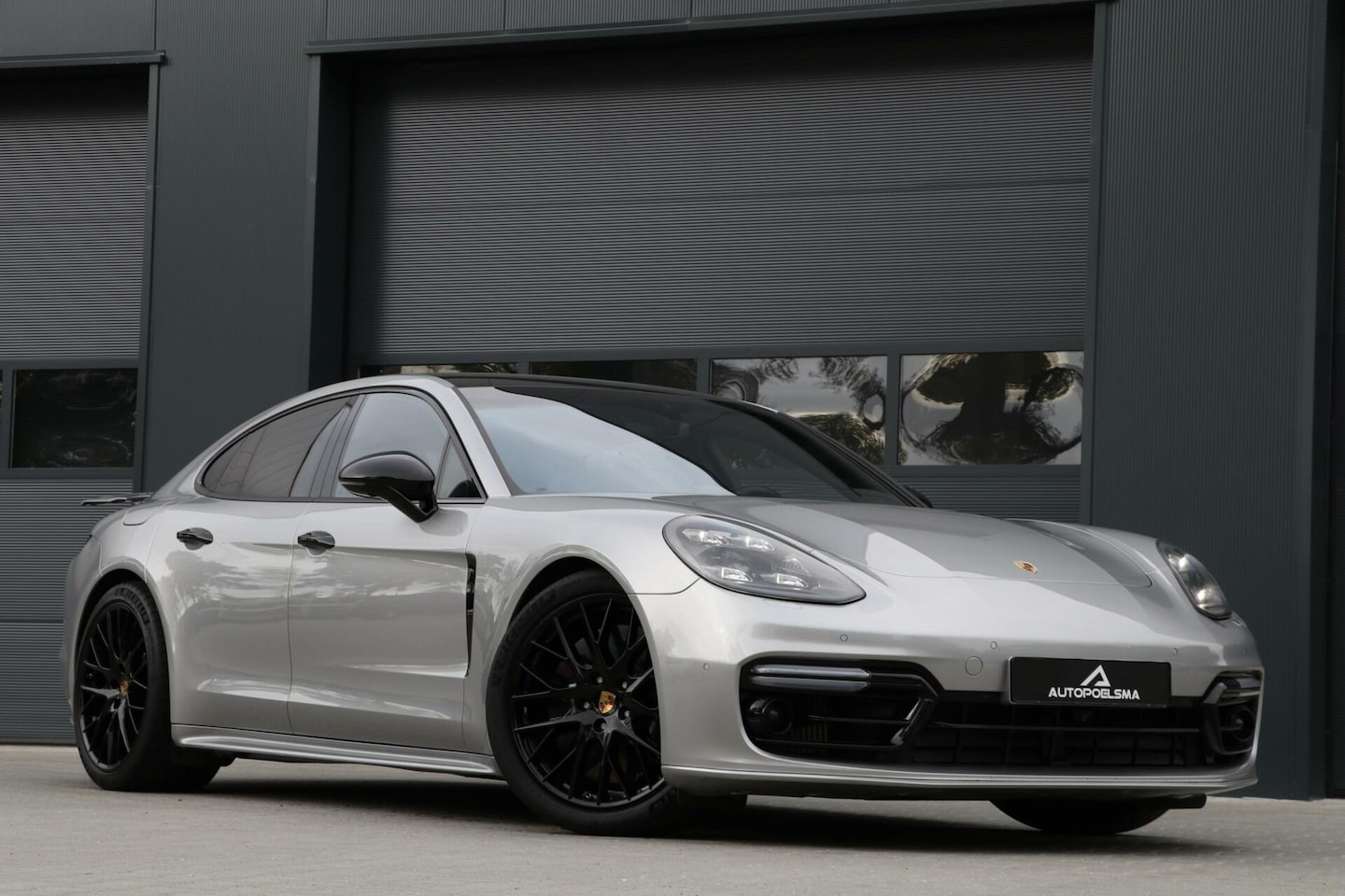 Porsche Panamera - 4.0 Turbo S E-Hybrid Sport Chrono Adaptiv Cruise 360Cam Burmester Audio GT-Silver Metallic - AutoWereld.nl