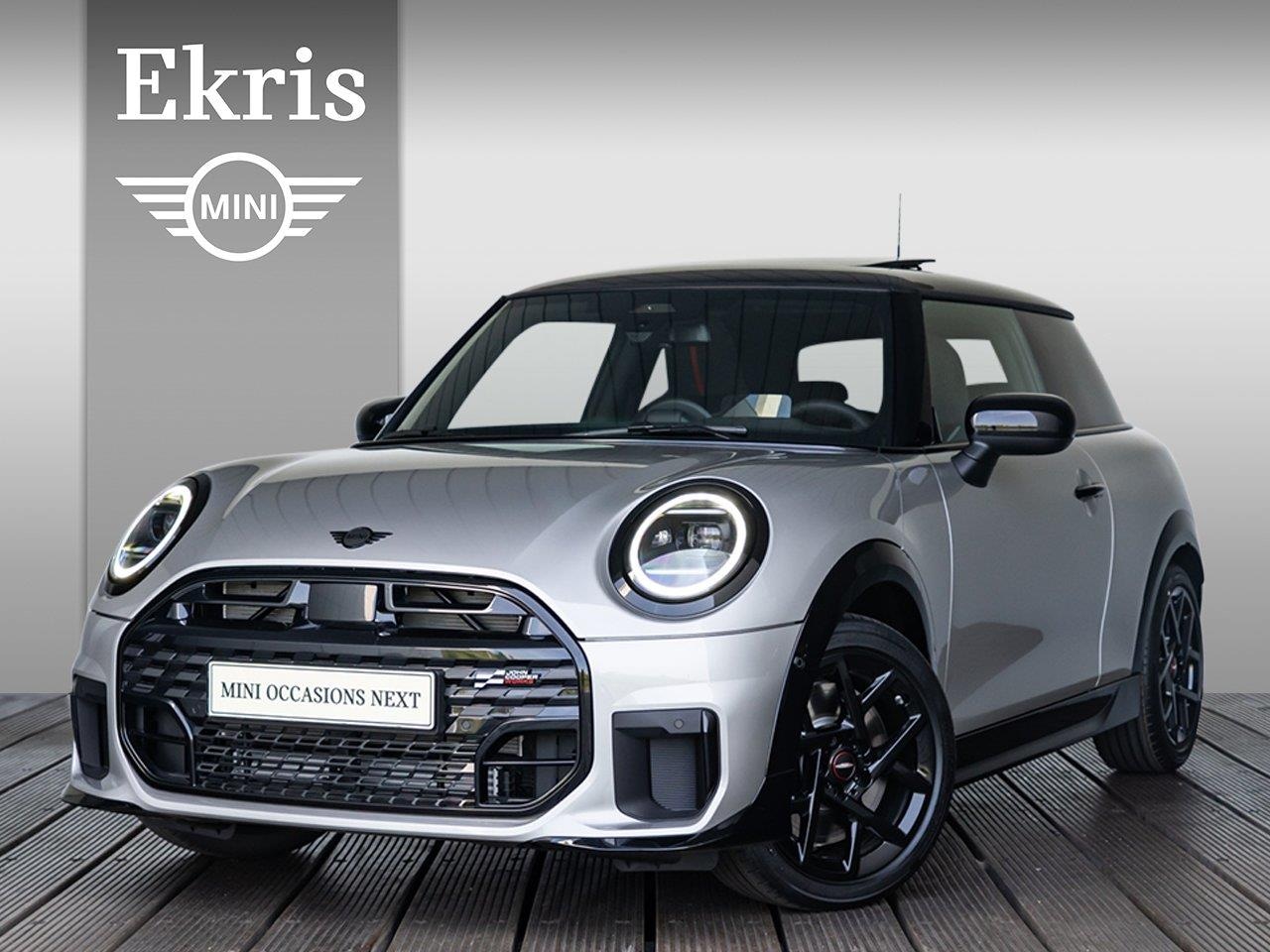 MINI Cooper - 3-deurs C Aut. JCW pakket + M Package - AutoWereld.nl