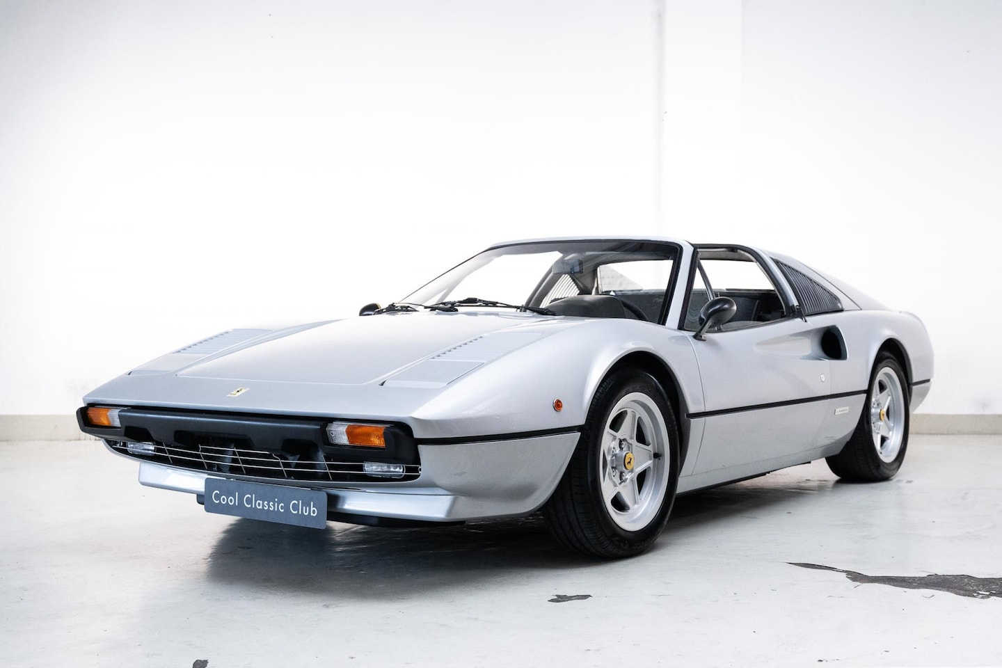 Ferrari 308 - GTS - Nut & Bolt Restored - Unique Colour Combination - - AutoWereld.nl