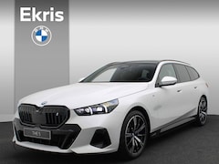 BMW i5 Touring - eDrive40 | M Sportpakket Pro | Innovation Pack | Comfort Pack | Travel Pack