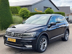 Volkswagen Tiguan - 2.0 TDI 4Motion Highline 2016 Pano/Navi/Lmv