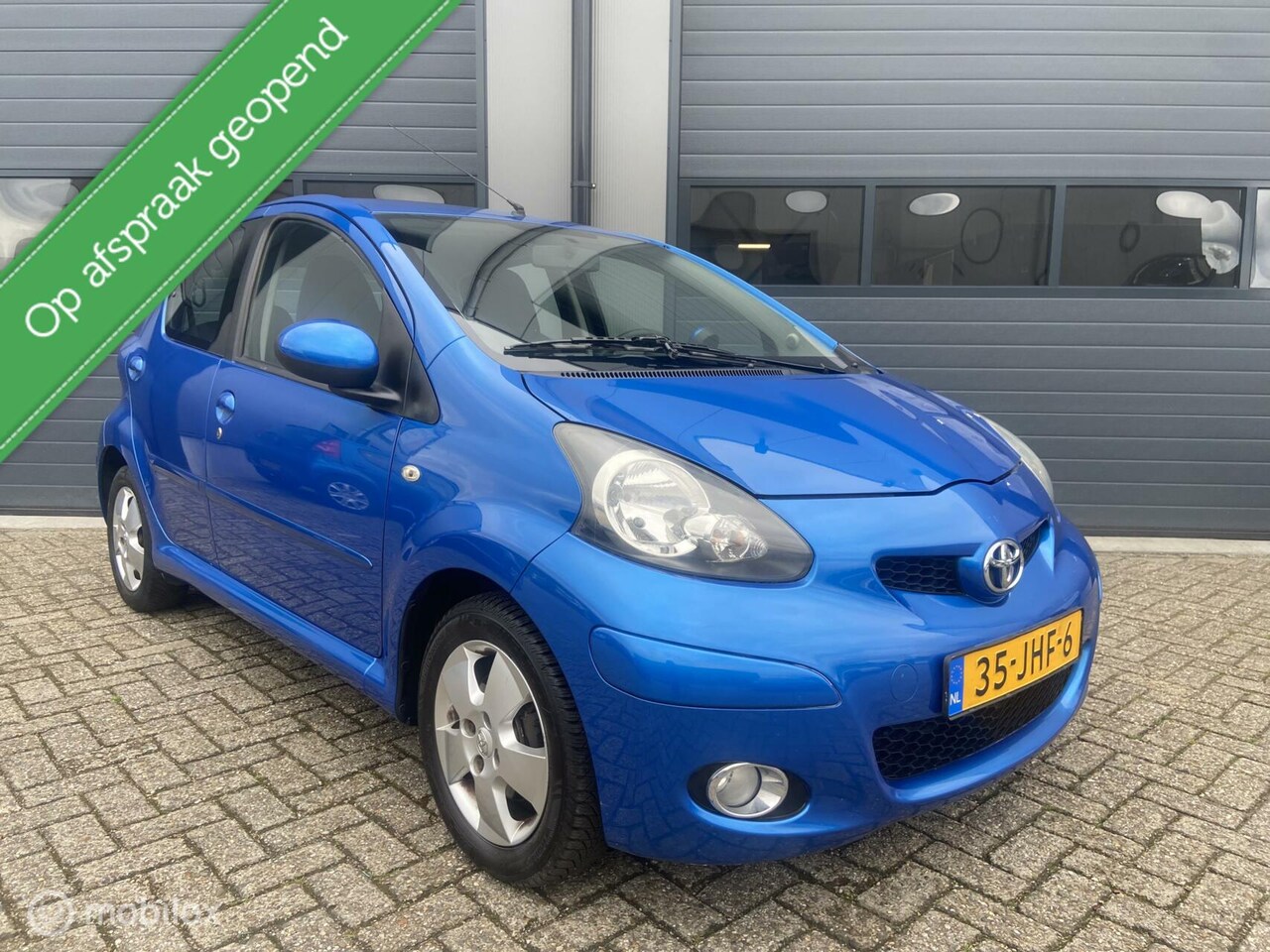 Toyota Aygo - 1.0-12V Dynamic Blue Uitvoering - AutoWereld.nl