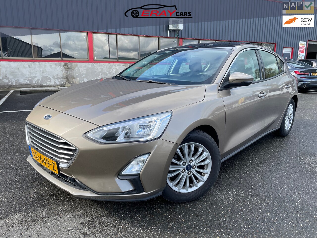 Ford Focus - 1.0 EcoBoost Titanium Business / NAP / PANO / OHB / SP VLG / - AutoWereld.nl