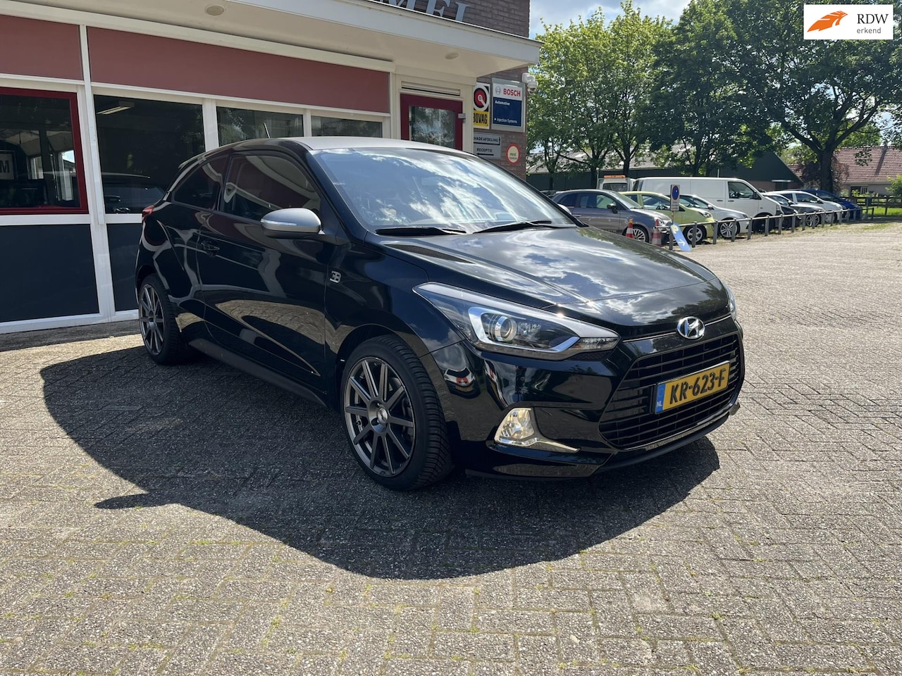 Hyundai i20 Coupé - 1.0 T-GDI Comfort, 1e eig, Ori. NL, Navi, Cruise - AutoWereld.nl