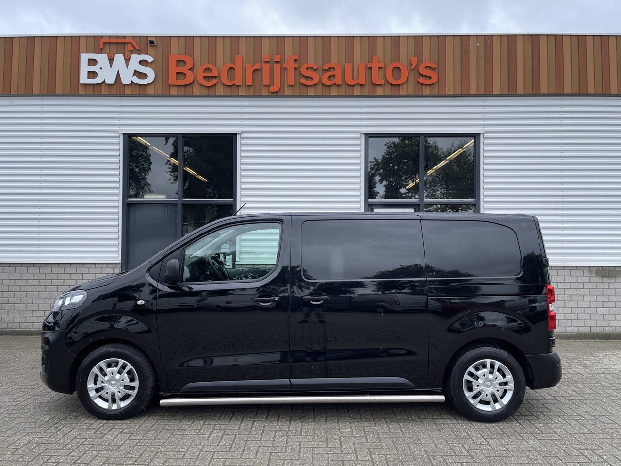 Opel Vivaro - 1.5 CDTI L2H1 Edition / vaste prijs rijklaar € 20.950 ex btw / lease vanaf € 375 / dubbele - AutoWereld.nl