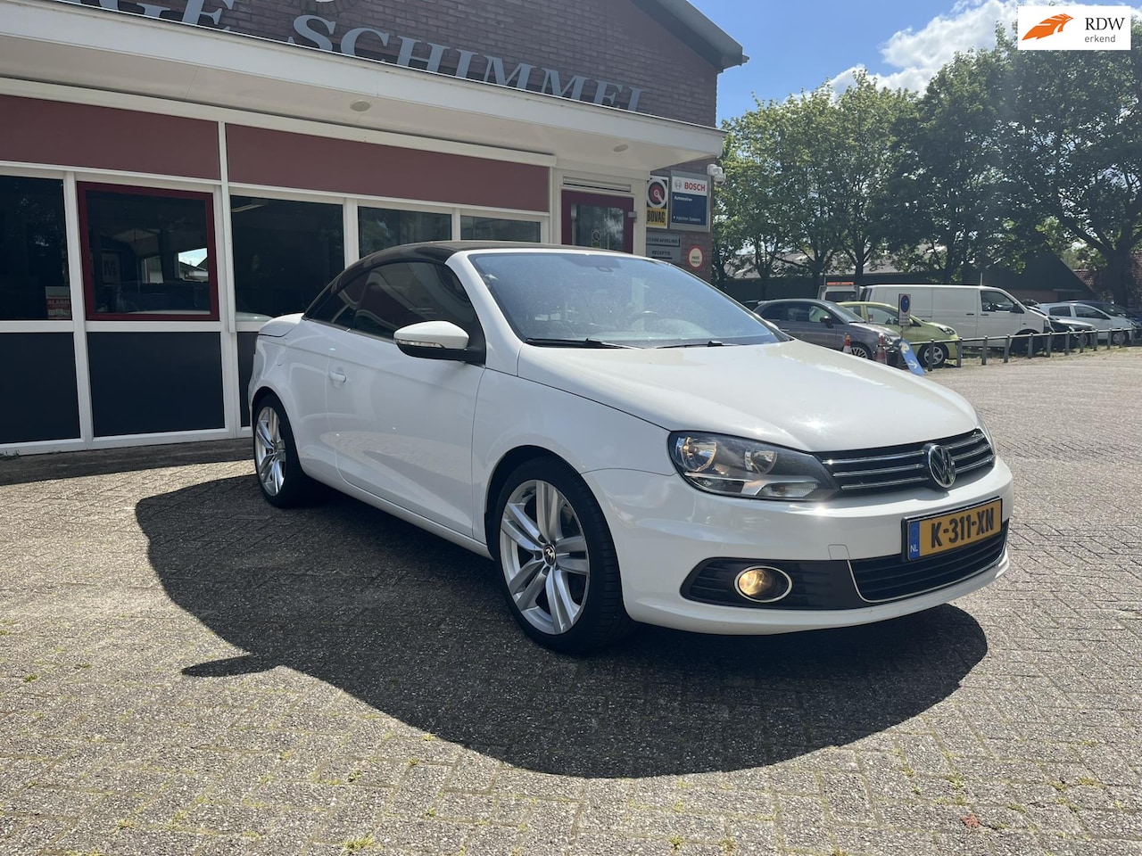 Volkswagen Eos - 2.0 TSI Highline 2.0 TSI Highline, 211PK!, Cruise, Bluetooth - AutoWereld.nl