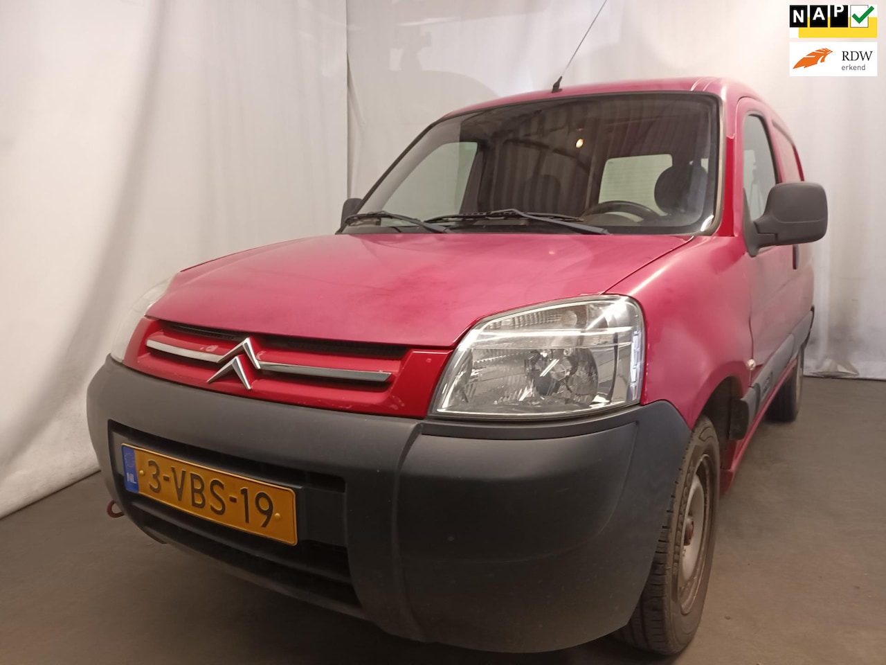 Citroën Berlingo - 1.6 HDI 600 First - Airco - Lak Schade - BTW - AutoWereld.nl