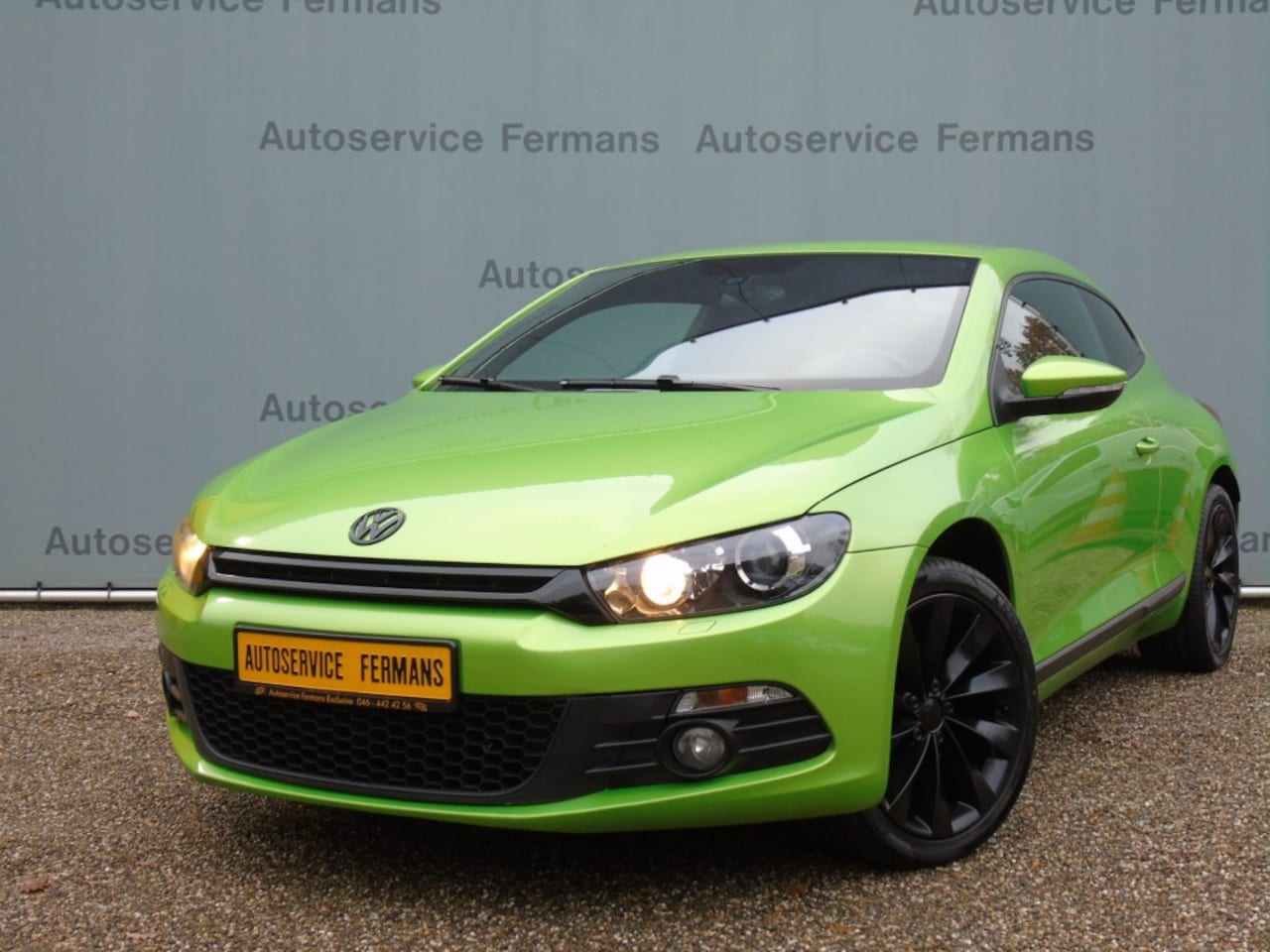 Volkswagen Scirocco - 1.4TSI Highline - 2011 - 128DKM - PDC- Xenon - Dynaudio - AutoWereld.nl