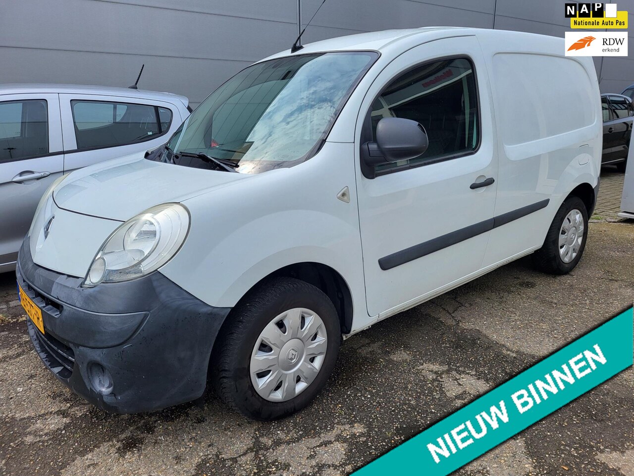 Renault Kangoo Express - 1.5 dCi 90 Express Edition,NAVI,TREKHAAK,CR.CONTROL ENZ - AutoWereld.nl