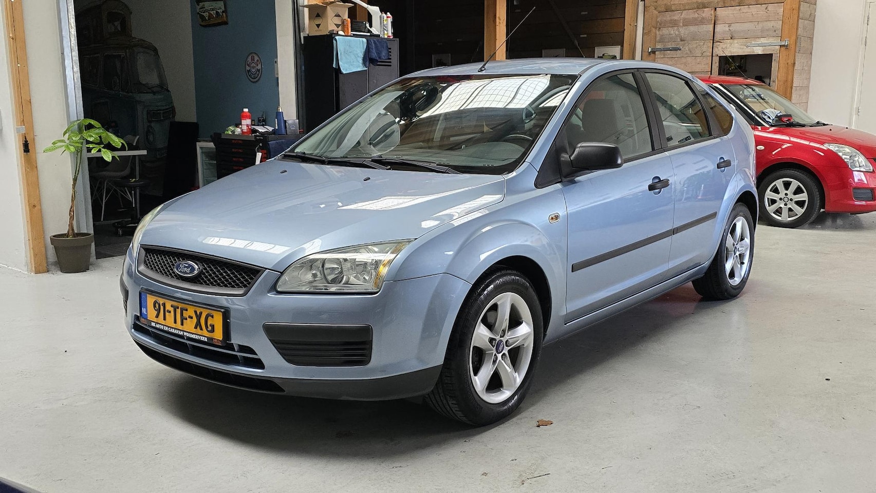 Ford Focus - 1.6-16V Trend Airco, Sportvelgen. APK, NAP - AutoWereld.nl