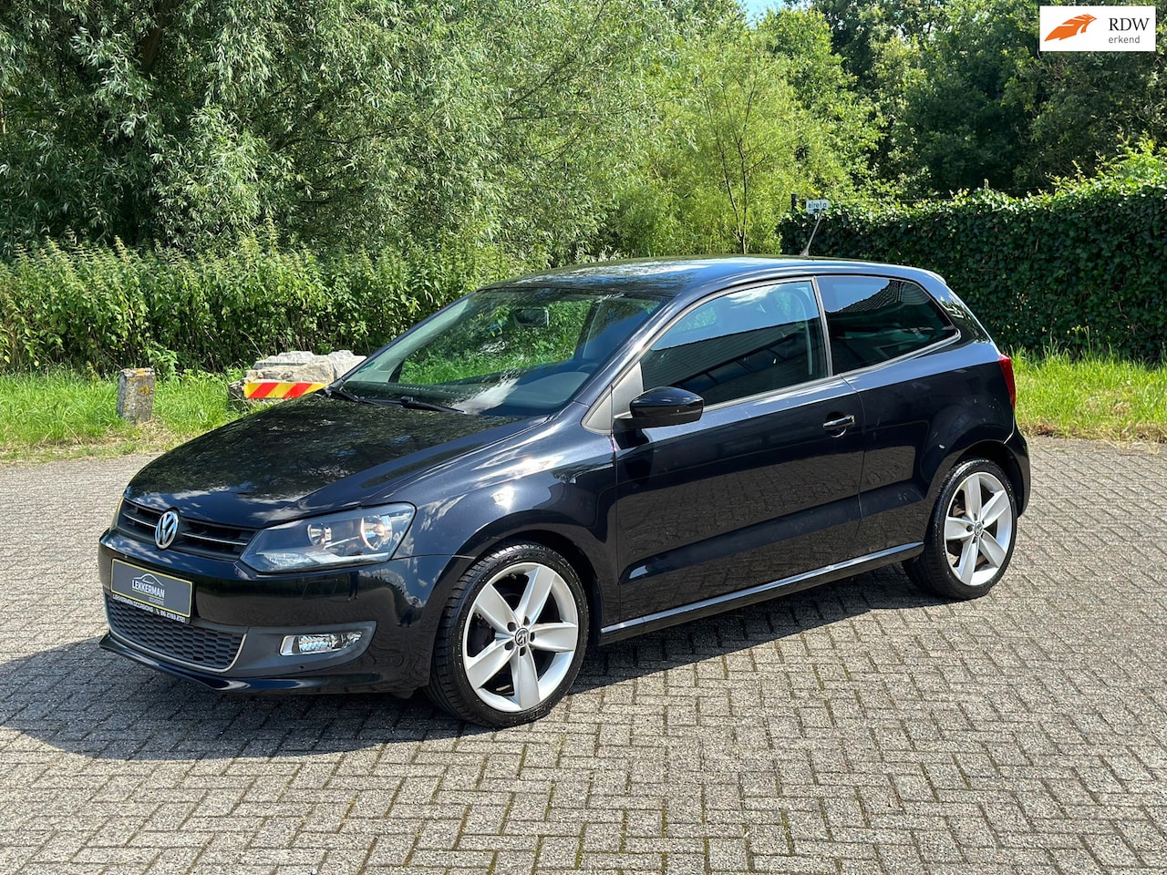 Volkswagen Polo - 1.2 TSI Highline 105PK I 6-BAK I PDC I WEINIG KM I NWE APK - AutoWereld.nl