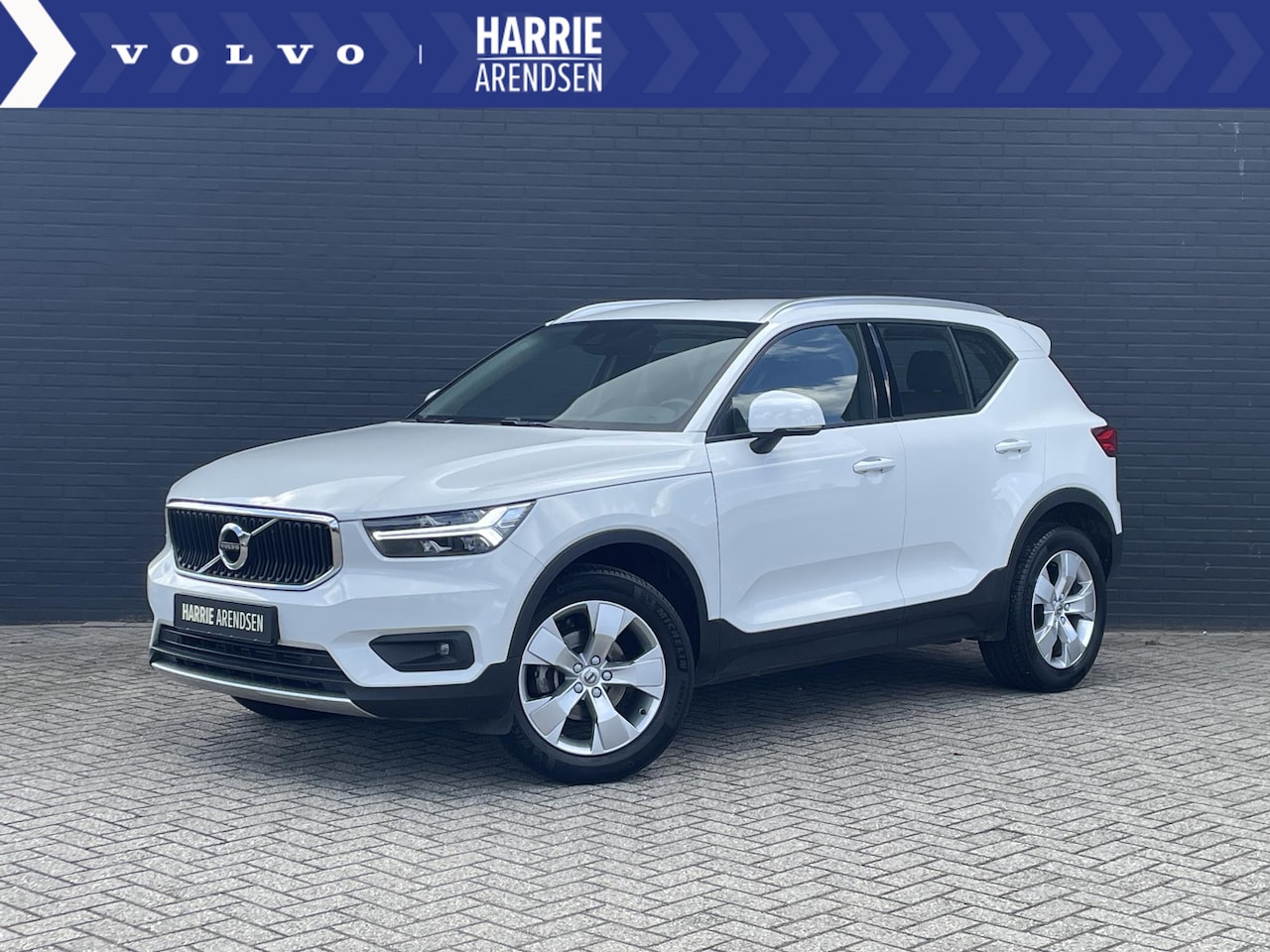 Volvo XC40 - T2 Business Pro | Adaptieve Cruise Control | Navigatie - AutoWereld.nl