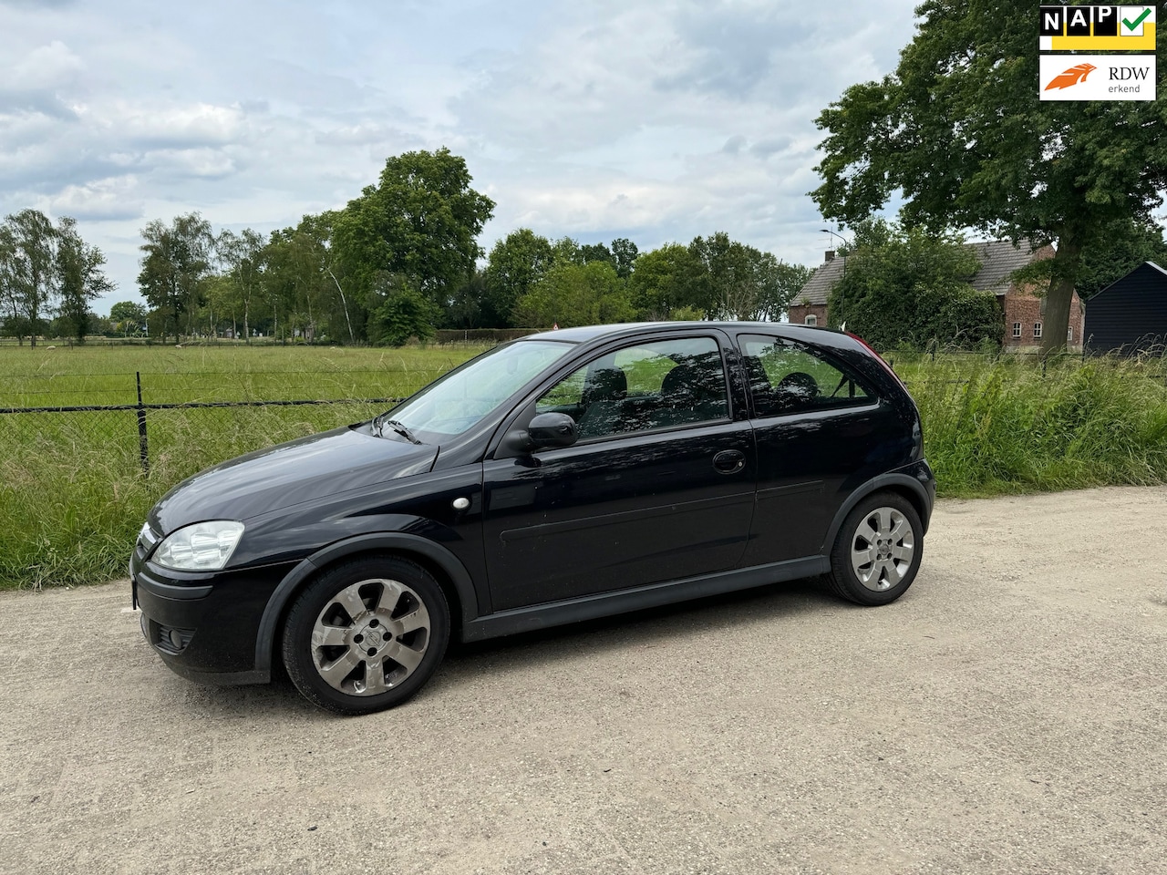 Opel Corsa - 1.4-16V Sport 1.4-16V Sport, 3 drs, - AutoWereld.nl