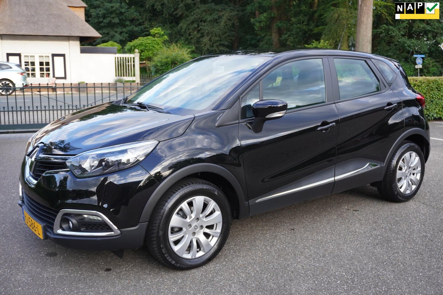 Renault Captur - 0.9 TCe Expression 0.9 TCe Expression - AutoWereld.nl