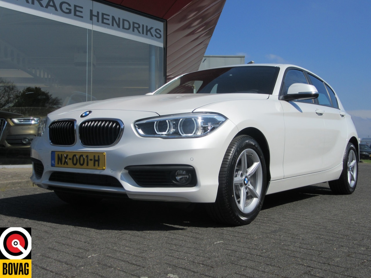 BMW 1-serie - 120I Automaat 184 PK HIGH EXECUTIVE (occasion) Led verlichting, Navi , PDC V+A , Automaat - AutoWereld.nl