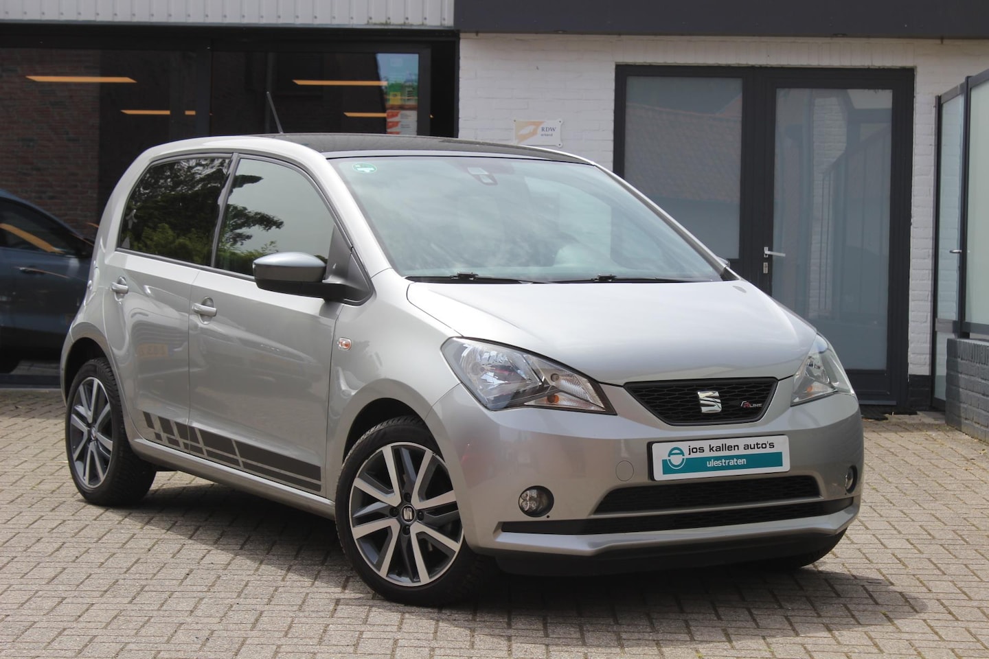 Seat Mii - 1.0 FR Airco, Cruise, PDC, Winter Pack, Upgrade Pack! Stoelver, All Season! - AutoWereld.nl