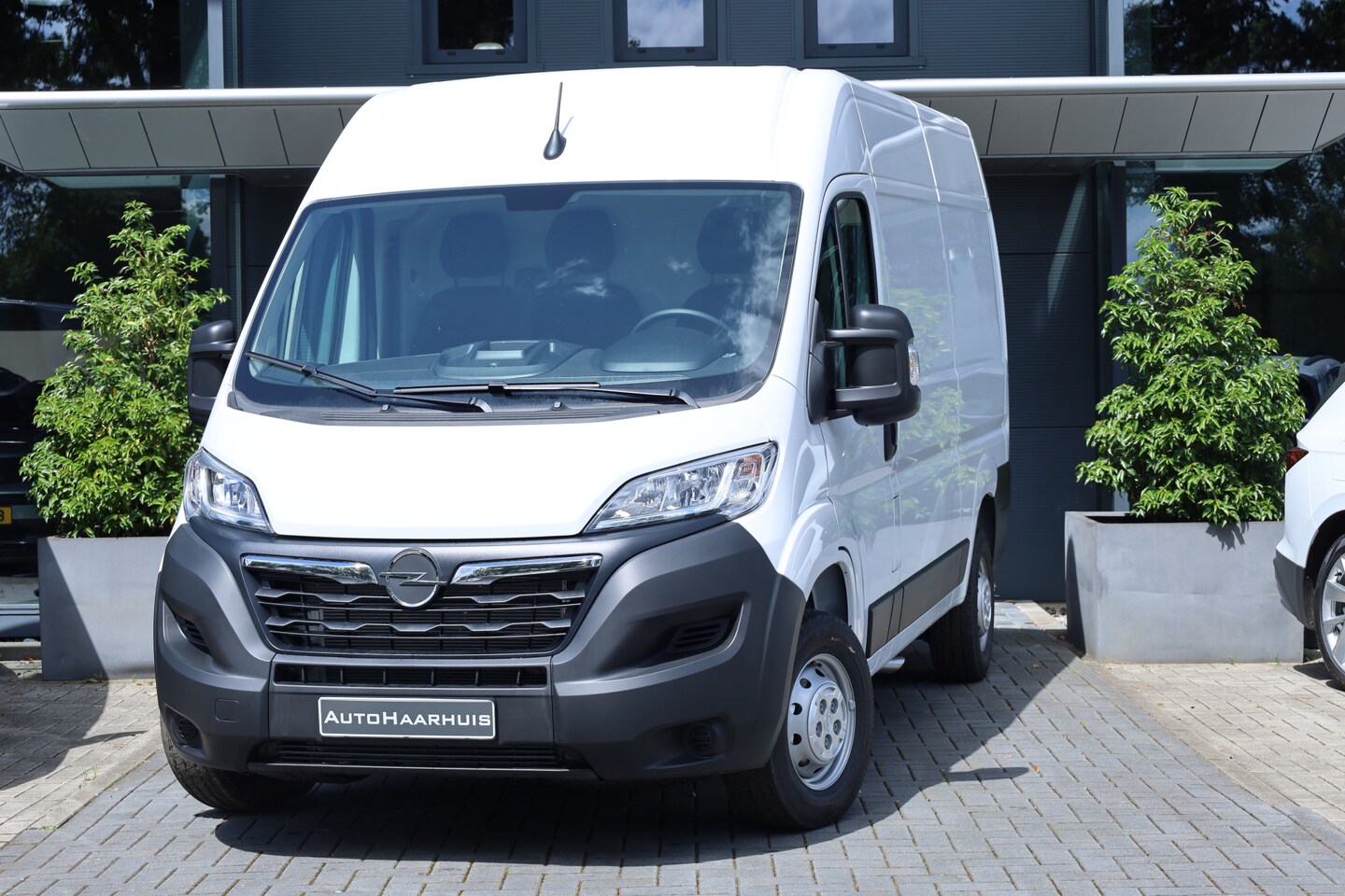 Opel Movano - 2.2D 140pk S&S L2H2 3.5t | Airco | Cruise | PDC | Bluetooth | Voorraad - AutoWereld.nl