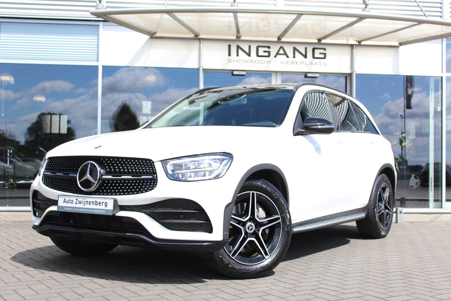 Mercedes-Benz GLC-klasse - 200 4MATIC AMG Pano | Distronic | Head Up - AutoWereld.nl