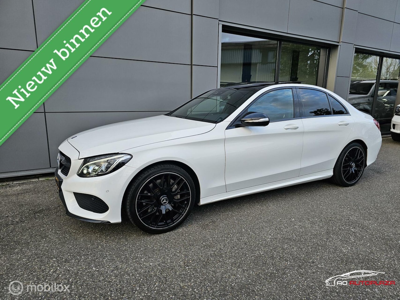 Mercedes-Benz C-klasse - 250 AMG Pano/Memory/Burmester/C63 pakket - AutoWereld.nl