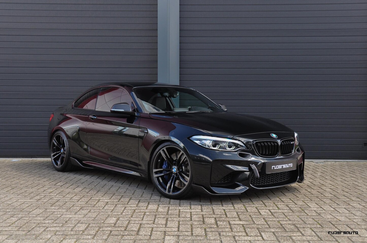 BMW 2-serie Coupé - M2 LCI Handgeschakeld | M-Perf uitlaat | M-Perf onderstel KWv3 | M-Perf stuurwiel | M-Perf - AutoWereld.nl