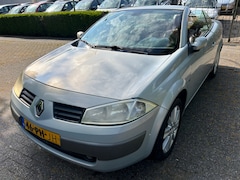 Renault Mégane coupé cabriolet - 1.6-16V Privilège Luxe