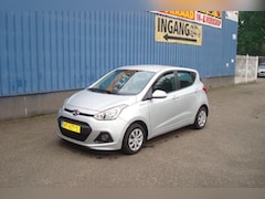 Hyundai i10 - 1.0i i-Motion Comfort - NL auto met NAP - Navi - Climat control - Cruise control - 2x sleu