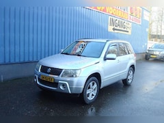 Suzuki Grand Vitara - 2.0-16V Exclusive - 4 X 4 - LM Velgen - Metalic lak - Airco - 4 Elec. ramen - 2 sleutels