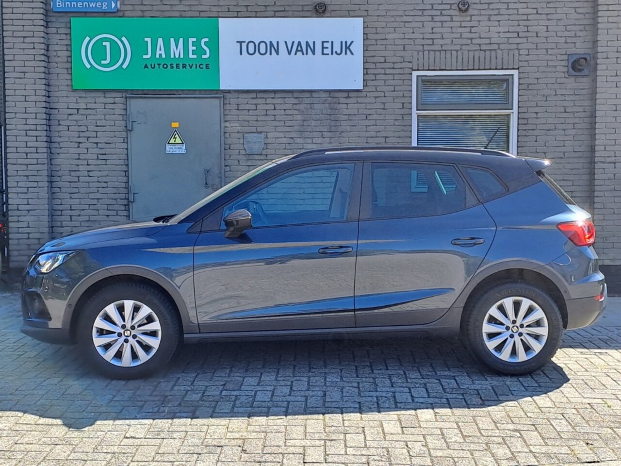 Seat Arona - 1.0 TSI STYLE B. Full navi - Parkeersens. voor en achter - Camer - AutoWereld.nl