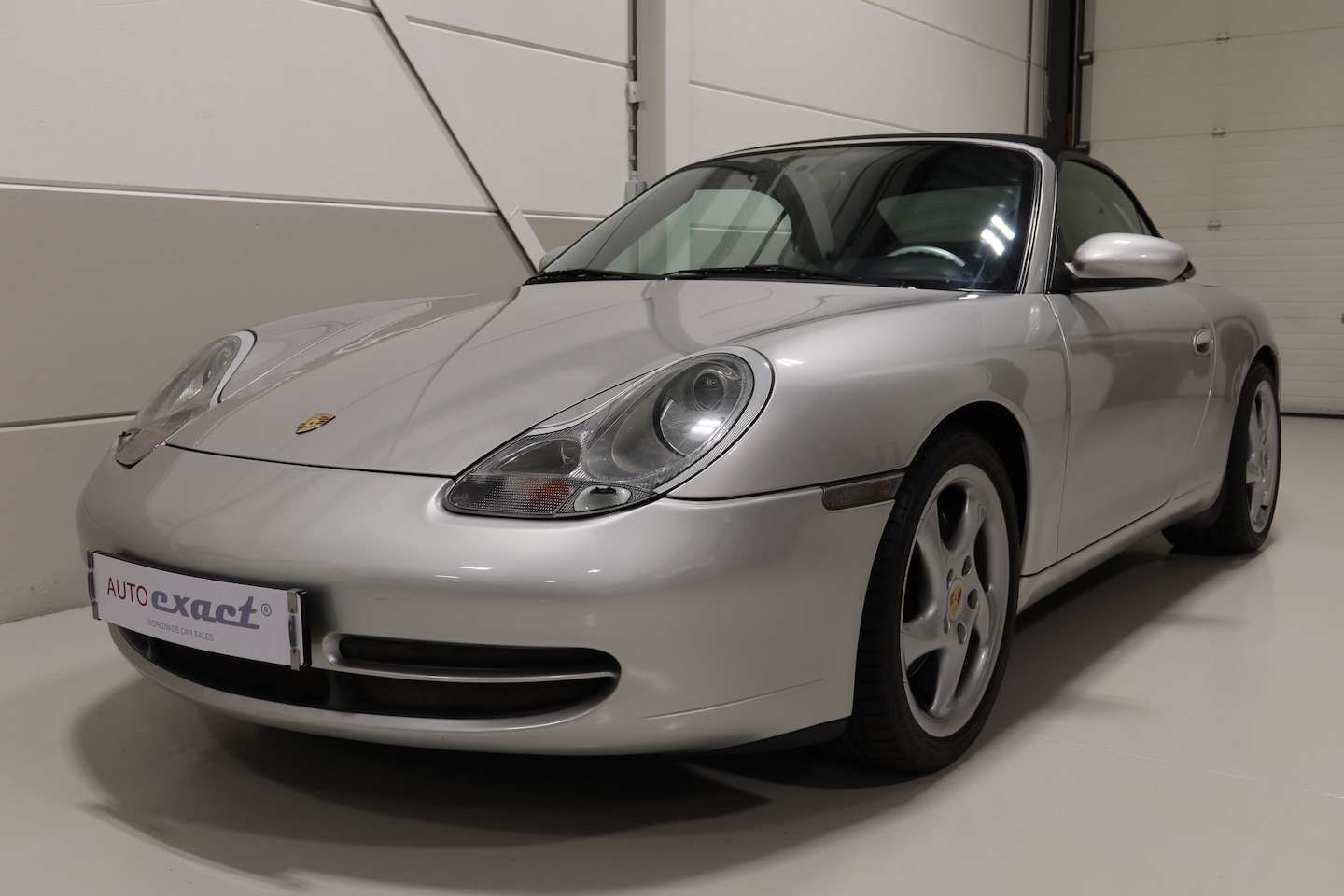 Porsche 911 Cabrio - 3.4 Carrera 4 Sportuitlaat org. zeer mooi - AutoWereld.nl