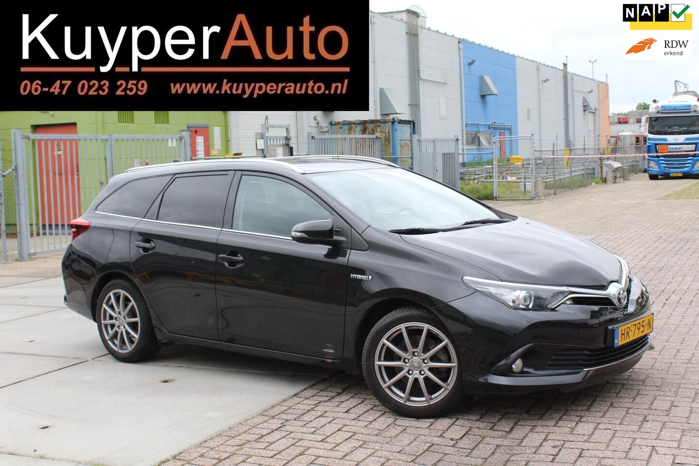 Toyota Auris Touring Sports - 1.8 Hybrid Lease 1E EIG, incl btw CAMERA PANORAMA NAVI CLIMA DEALER ONDERH - AutoWereld.nl