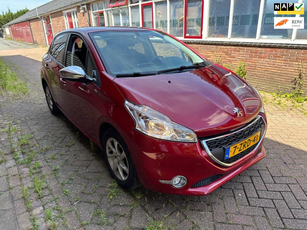 Peugeot 208 - 1.2 PureTech Style NAVI KLIMAAT APK NAP DEALER OH - AutoWereld.nl