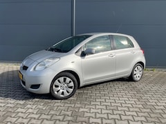 Toyota Yaris - 1.0 VVTi aspiration bouwjaar 2009 ( nw apk )