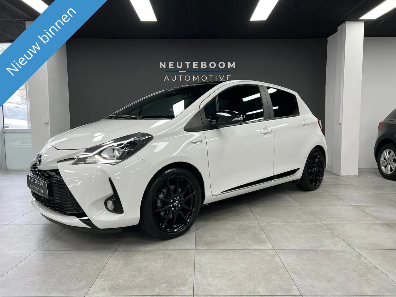 Toyota Yaris - Hybrid GR-Sport Keyless | Carplay | Lane as - AutoWereld.nl