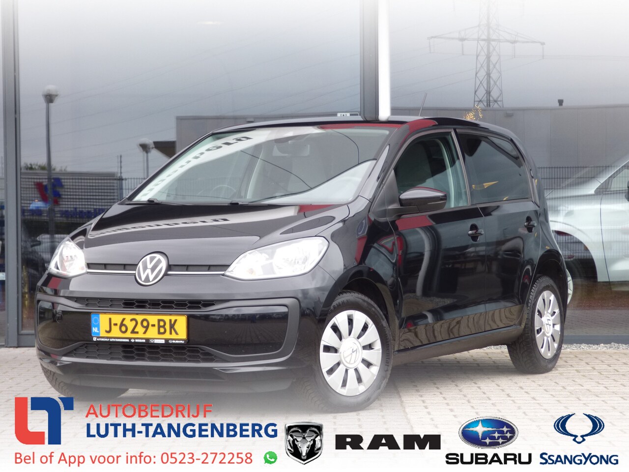 Volkswagen Up! - 1.0 BMT 5drs move up! Airco | Black | JBL | Privacy glass - AutoWereld.nl