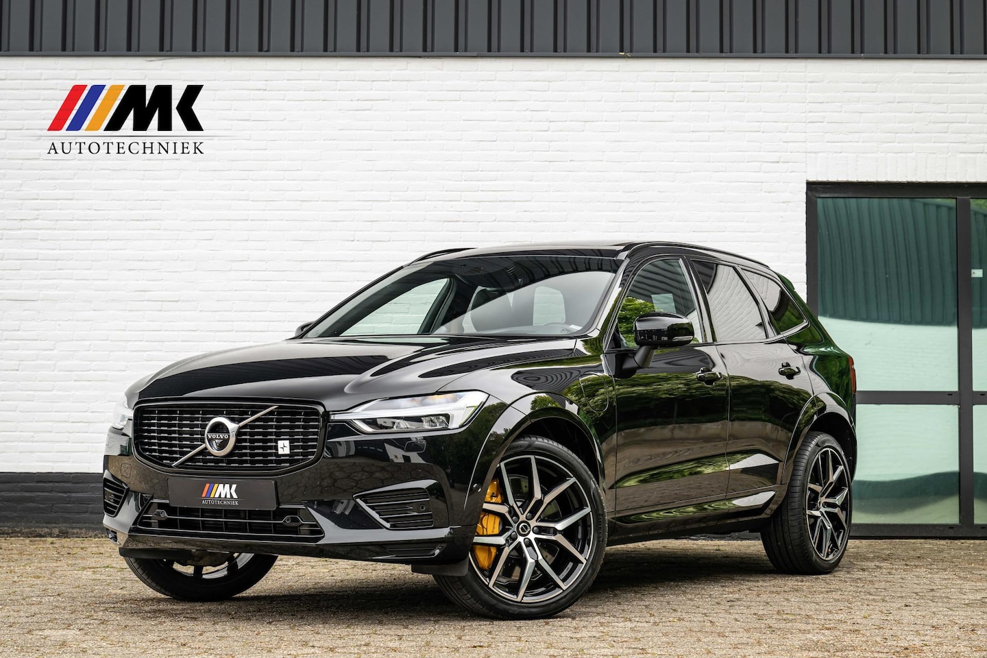 Volvo XC60 - 2.0 T8 Twin Engine AWD Polestar Engineered 405pk B&W HuD 360° Panorama Memory ACC Trekhaak - AutoWereld.nl